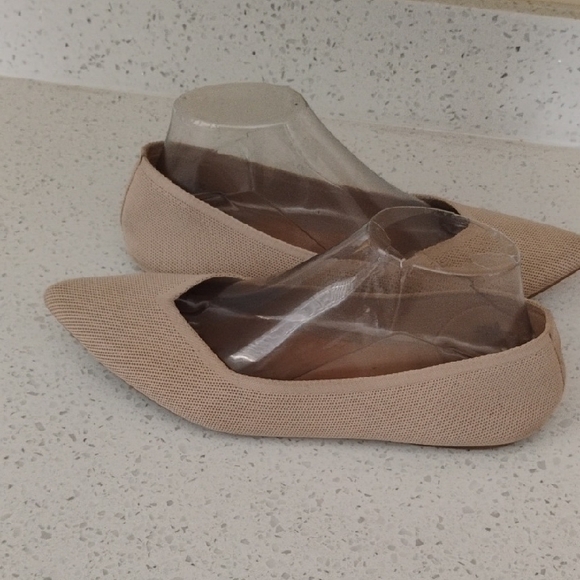 Old Navy Shoes - OLD NAVY Shoes Size 9 Women